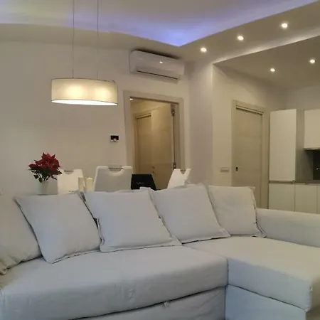 Cherie - 3* Salerno