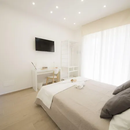 シェリー ベッド・アンド・ブレックファスト 3*