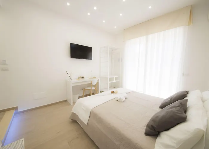 シェリー ベッド・アンド・ブレックファスト 3*